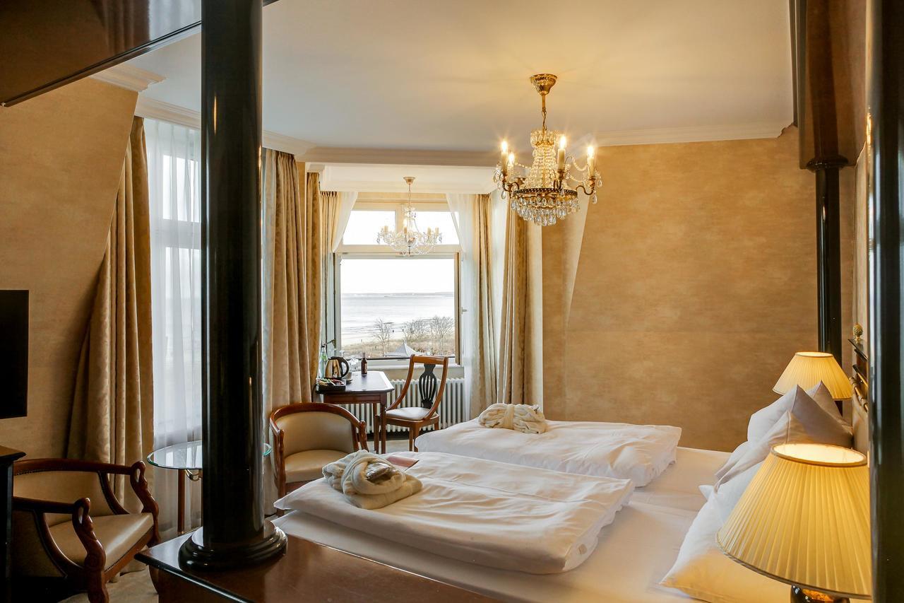 Seetelhotel Ahlbecker Hof Heringsdorf  Exterior photo A room at the hotel
